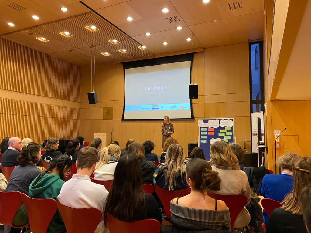 Hessisches Landestreffen von „Schule ohne Rassismus – Schule mit Courage“ (Foto: Dr. G. Hoffmann)