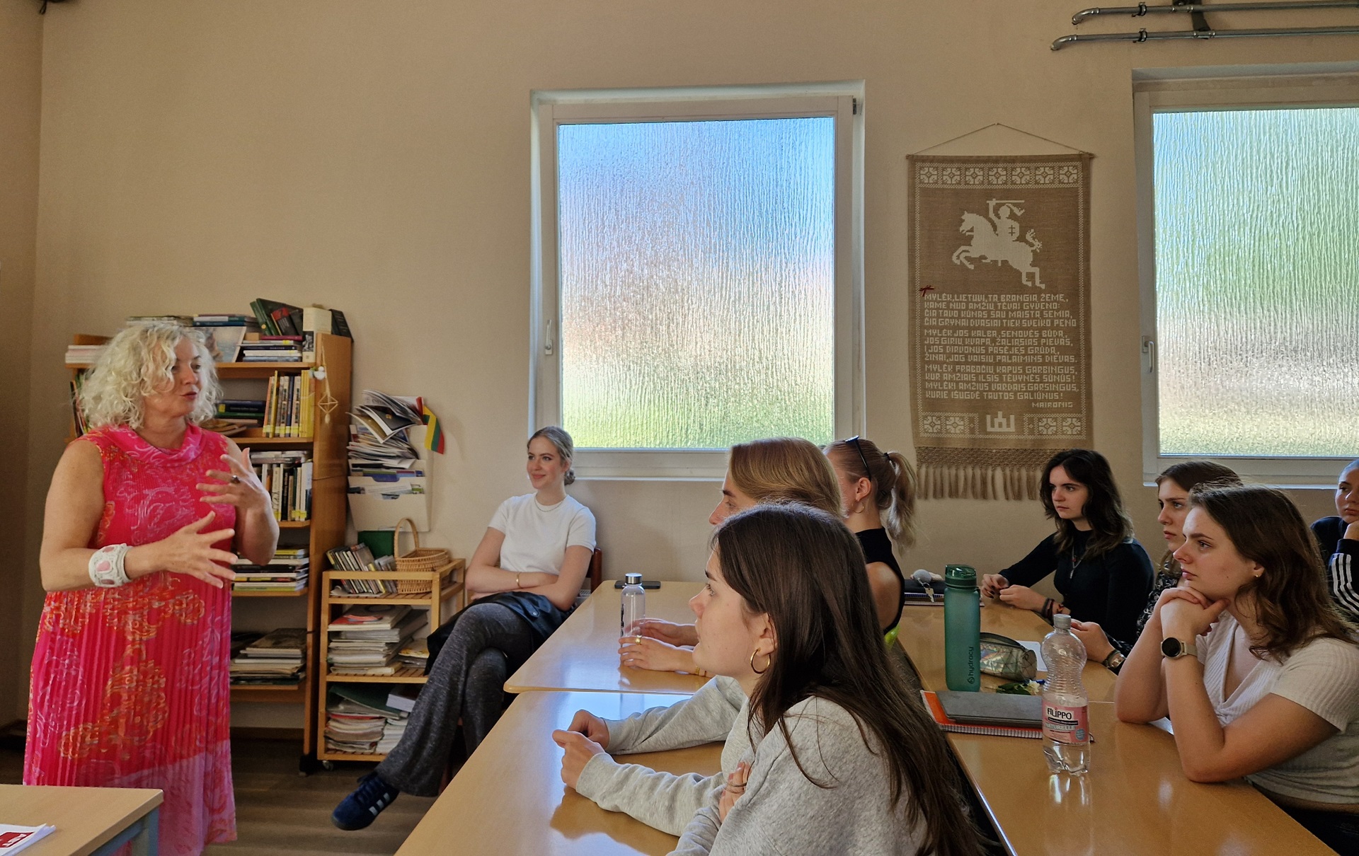 Susitikimas su rašytoja ir vertėja dr. Dalia Staponkute (Foto: A Geibel)