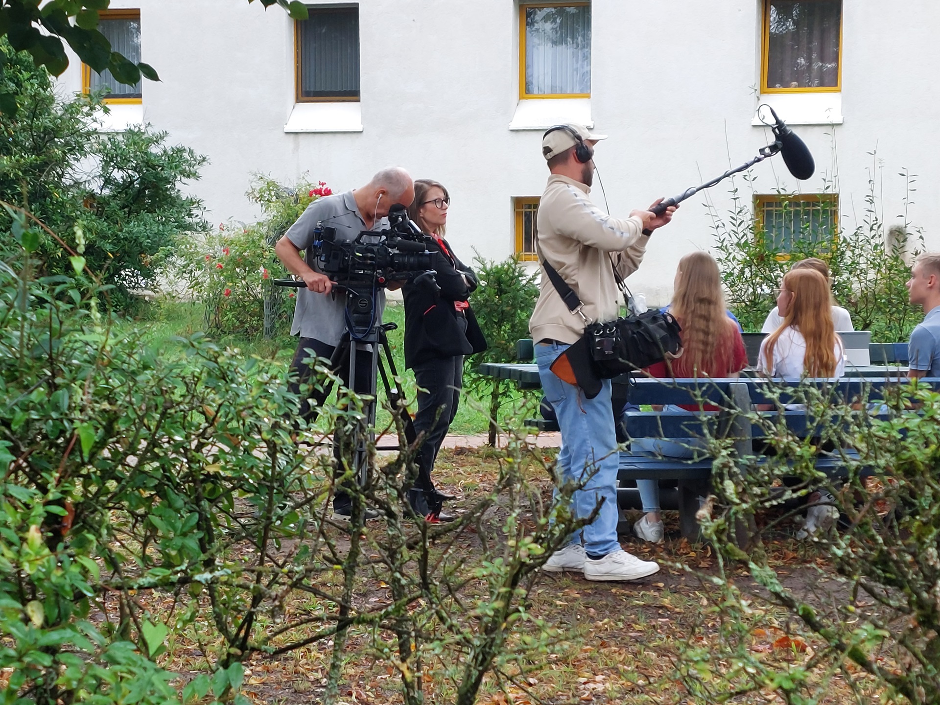 Fernsehdreh mit „Klimazeit“ - Unsere Schülerinnen und Schüler stehen Rede und Antwort (Foto: Dr. G. Hoffmann)