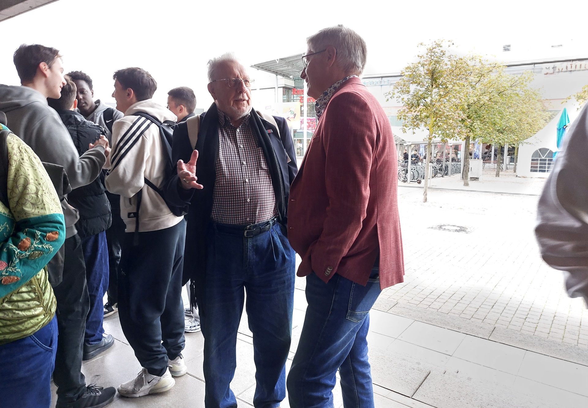 Zivilcourage zeigen - „Das schweigende Klassenzimmer“ – Film und Zeitzeuge (Foto: Dr. G. Hoffmann)